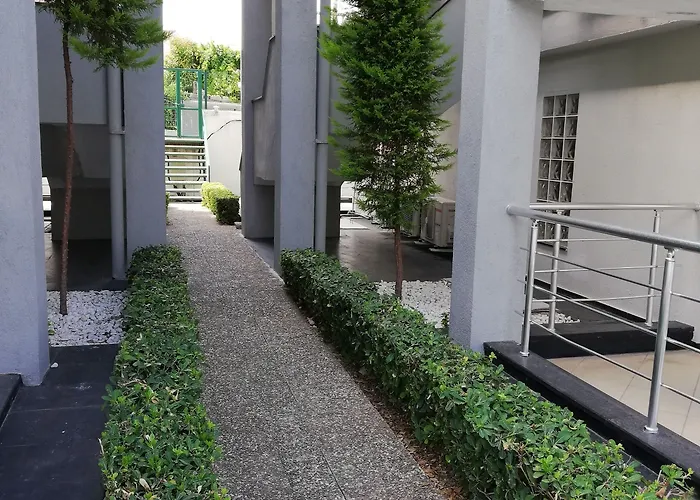 Side Garden Διαμέρισμα *