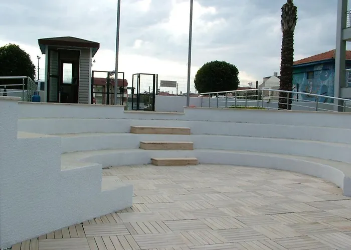 Side Garden Διαμέρισμα *