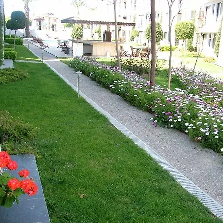 Side Garden Apartmán *